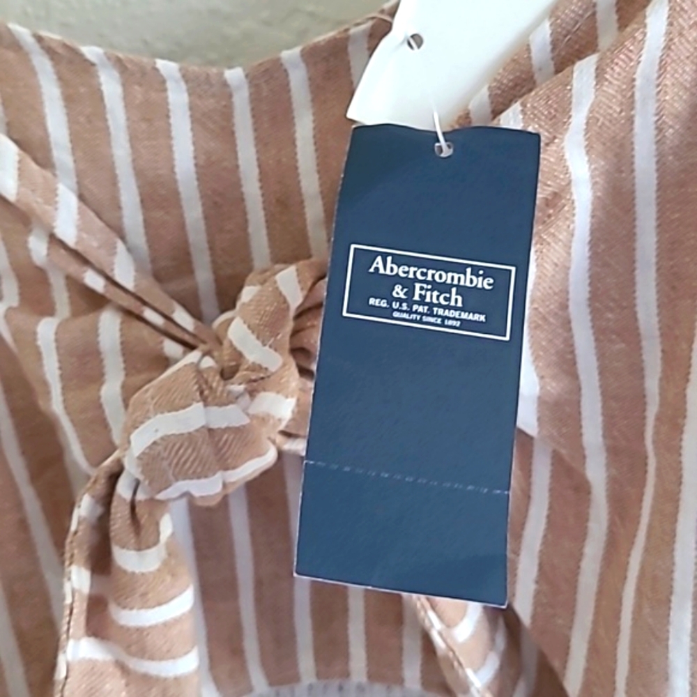 Abercrombie & Fitch Beige and White Striped Linen Jumpsuit - Picture 5 of 16